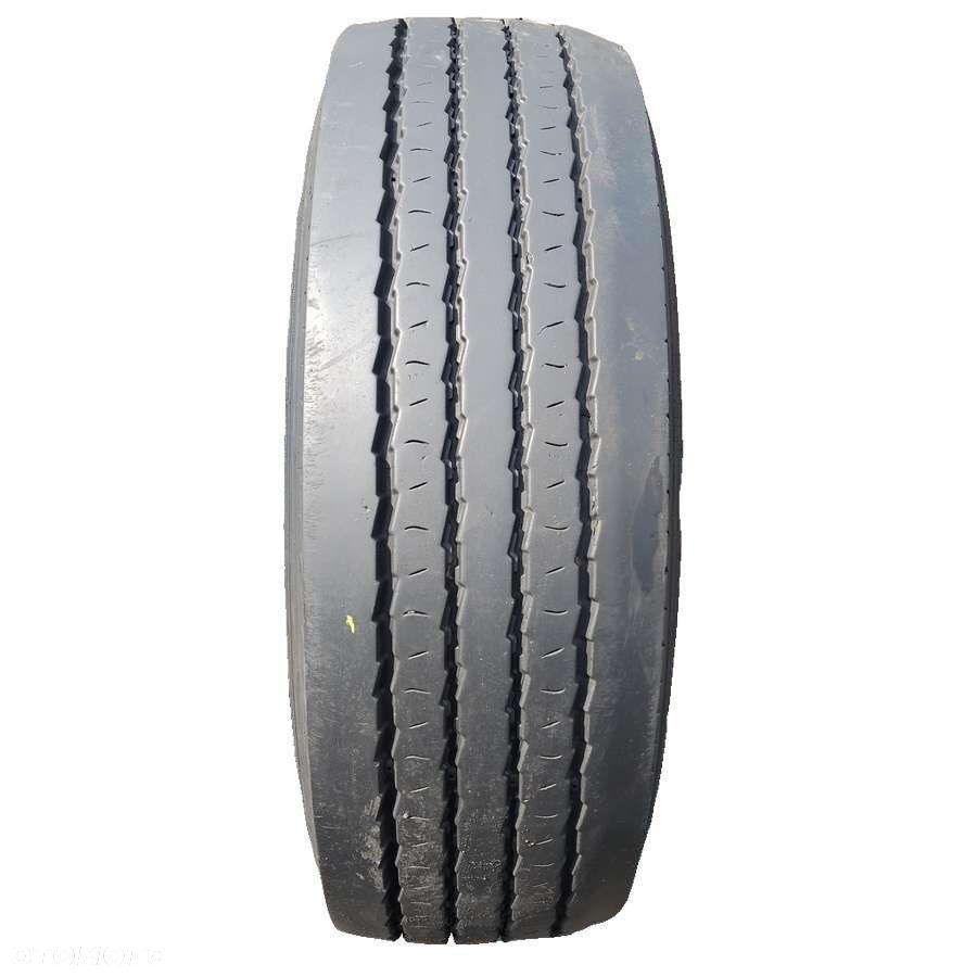 Komplet opon - 2 x 305/70 R19.5 Pirelli - 2