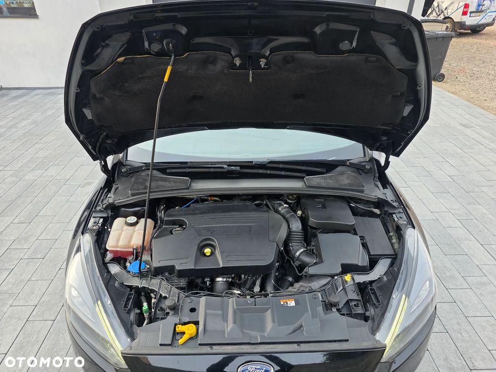 Ford Focus SW - 36