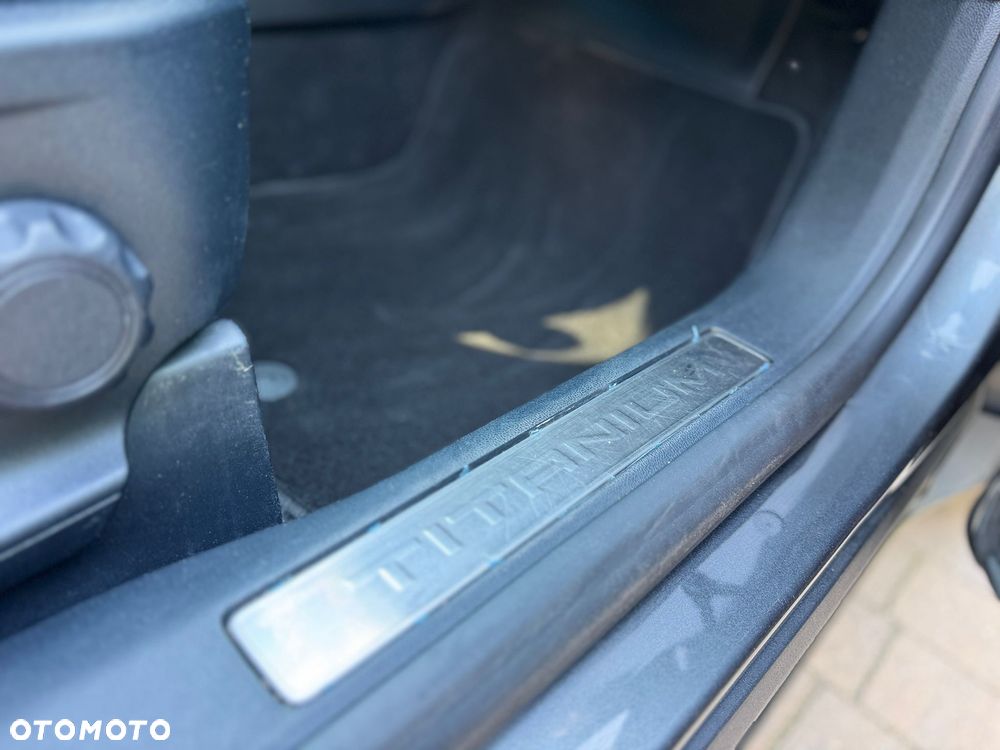 Ford Kuga 1.5 EcoBoost TITANIUM - 22