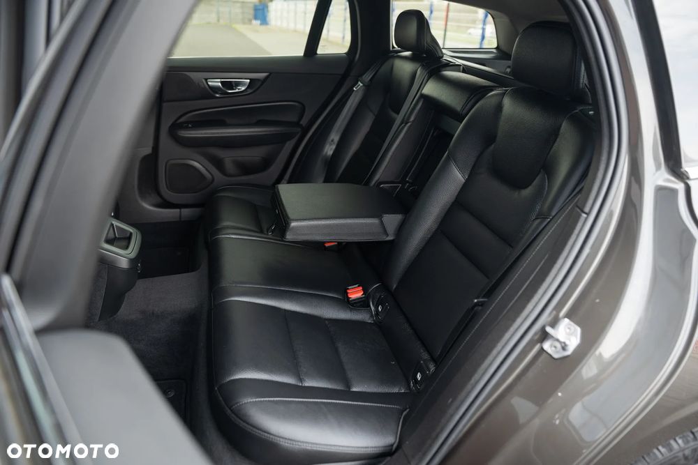 Volvo V60 B4 B Geartronic Inscription - 34