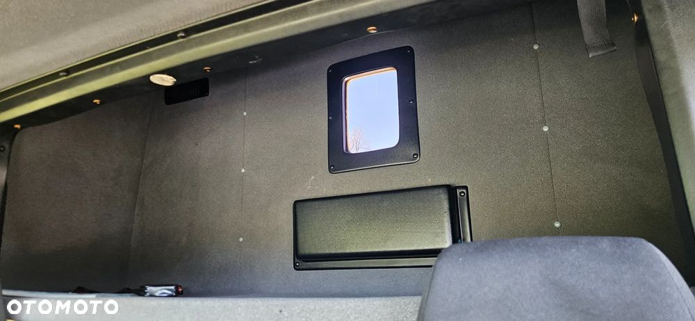 Mercedes-Benz Sprinter - 24