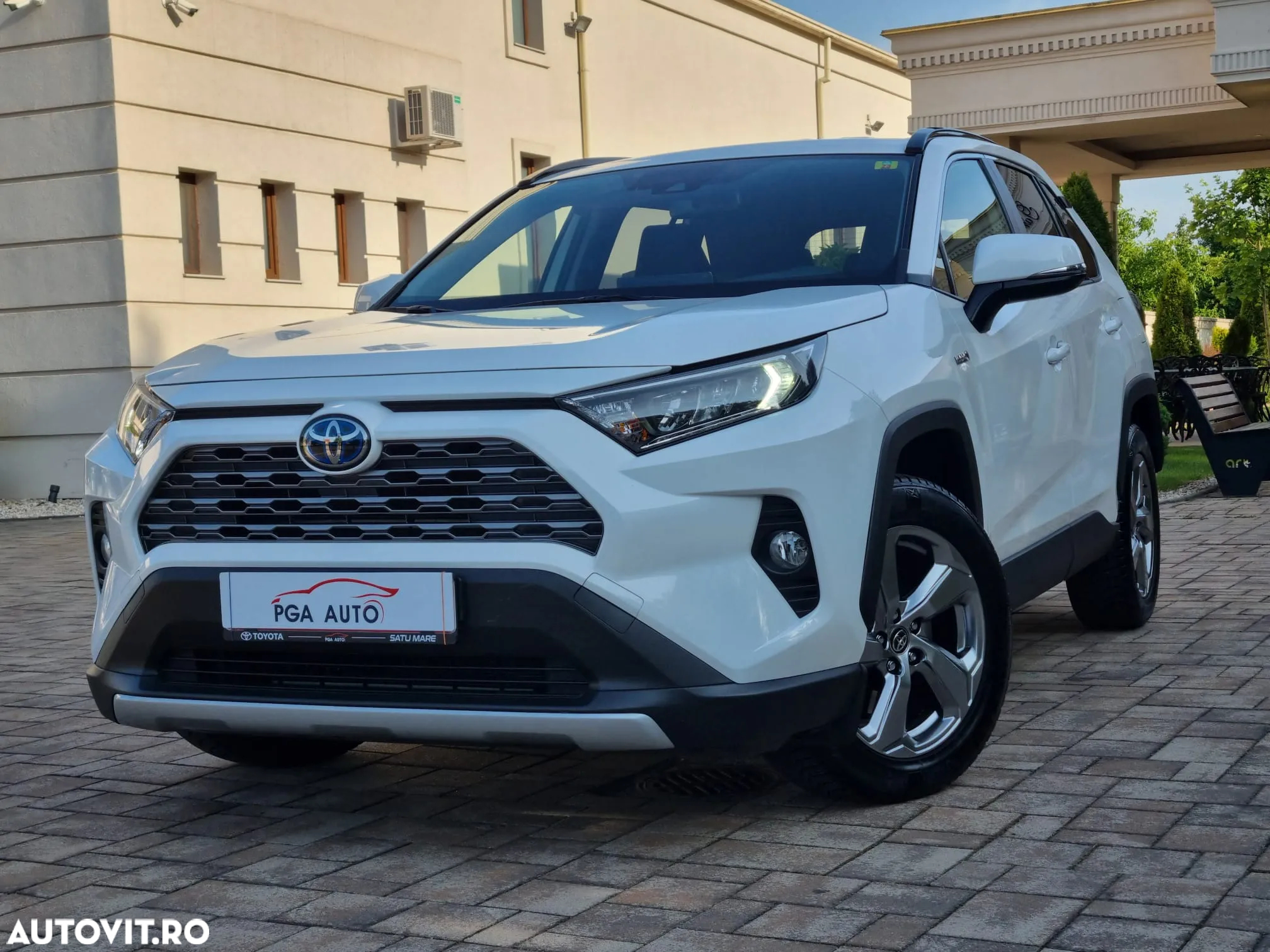Toyota RAV4 2.5 Hybrid VVT-iE 4x2 Dynamic - 3