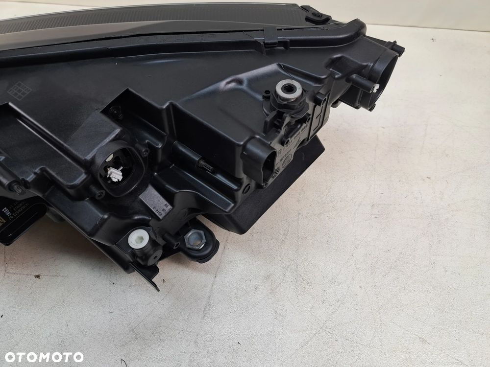 SKODA OCTAVIA IV LAMPA PRAWA FULL LED 5E4941018A - 7