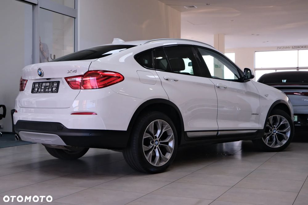 BMW X4 xDrive20d xLine - 9