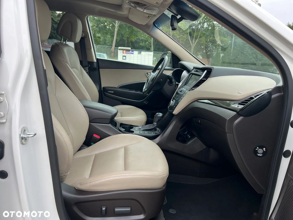 Hyundai Grand Santa Fe 2.2 CRDi Platinum 6os - 22