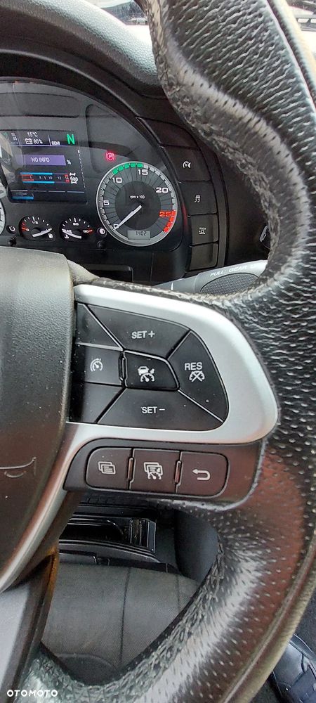 Iveco S-WAY - 18