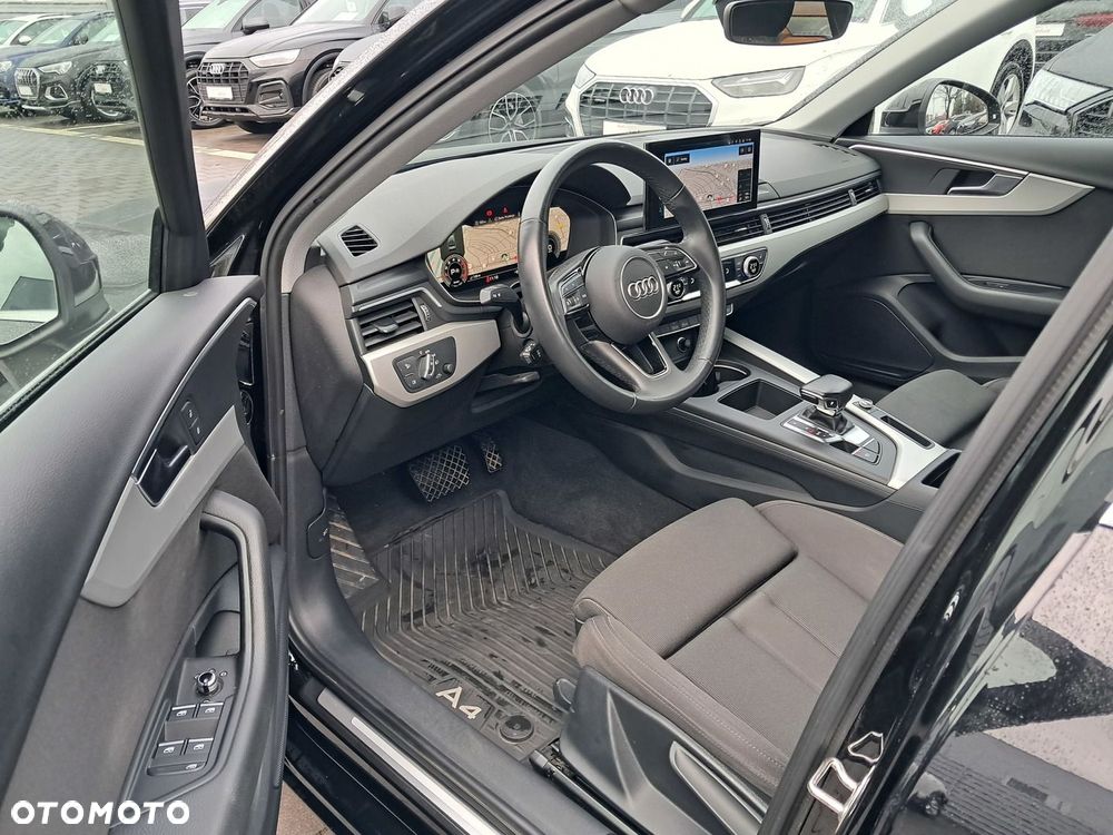 Audi A4 Limousine - 9