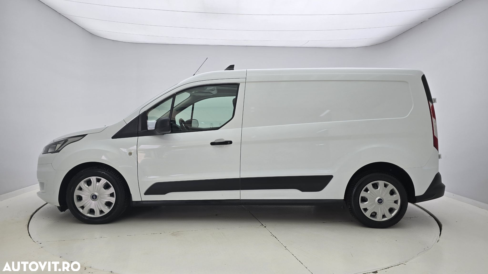 Ford Transit Connect - 9