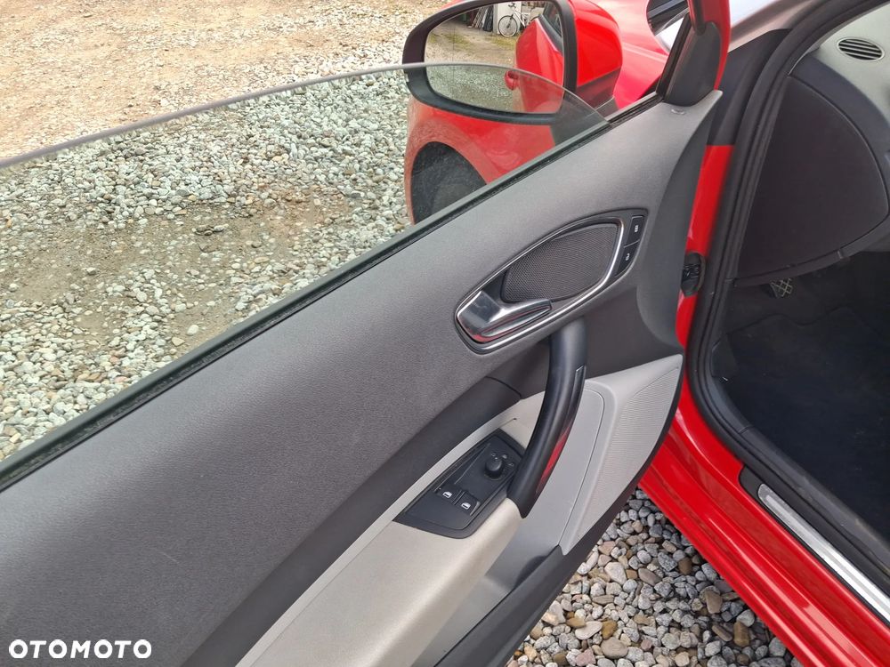 Audi A1 3-drzwiowe 1.6 TDI S line Sportpaket - 9