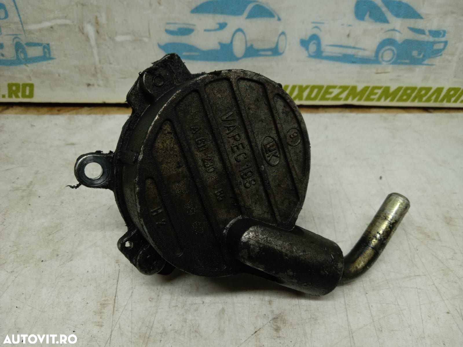 Pompa vacuum 2.2 cdi om611980 a6112300165 Mercedes-Benz Sprinter 1 90 - 1