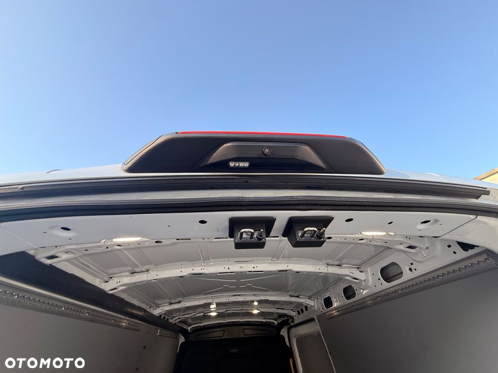 Ford Transit - 22