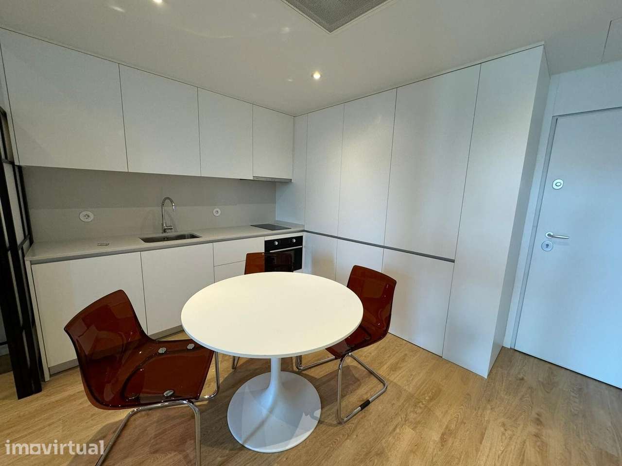Apartamento T0 Mobilado | Investimento Seguro em Azurém – Guimarães - Grande imagem: 2/12