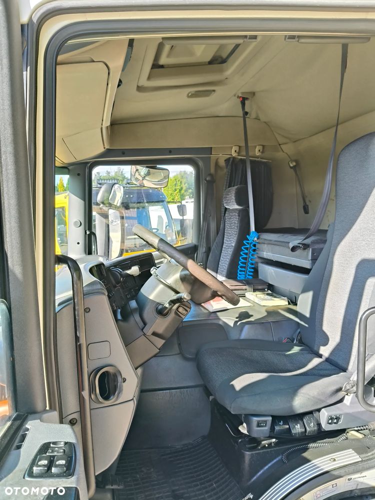 Scania P 270 - 9