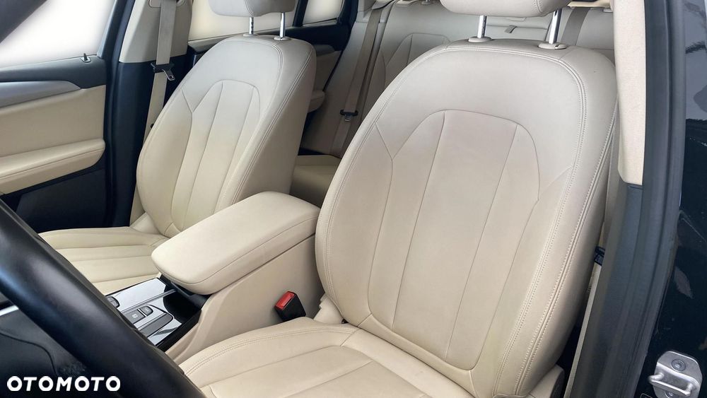 BMW X3 xDrive20i Advantage - 17