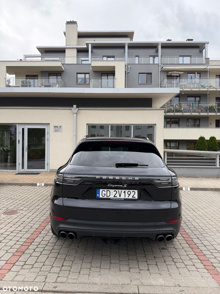Porsche Cayenne S - 6