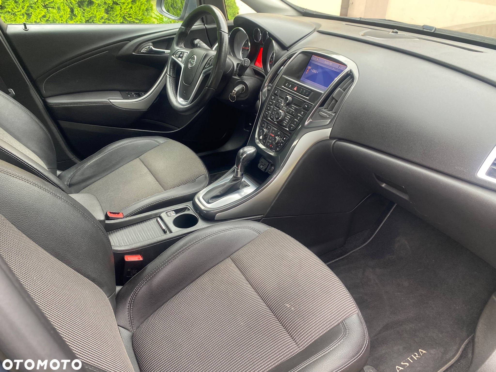 Opel Astra 1.6 Turbo Automatik Cosmo - 11
