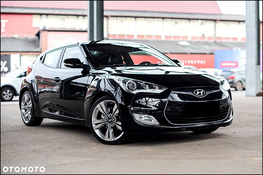 Hyundai Veloster - 1