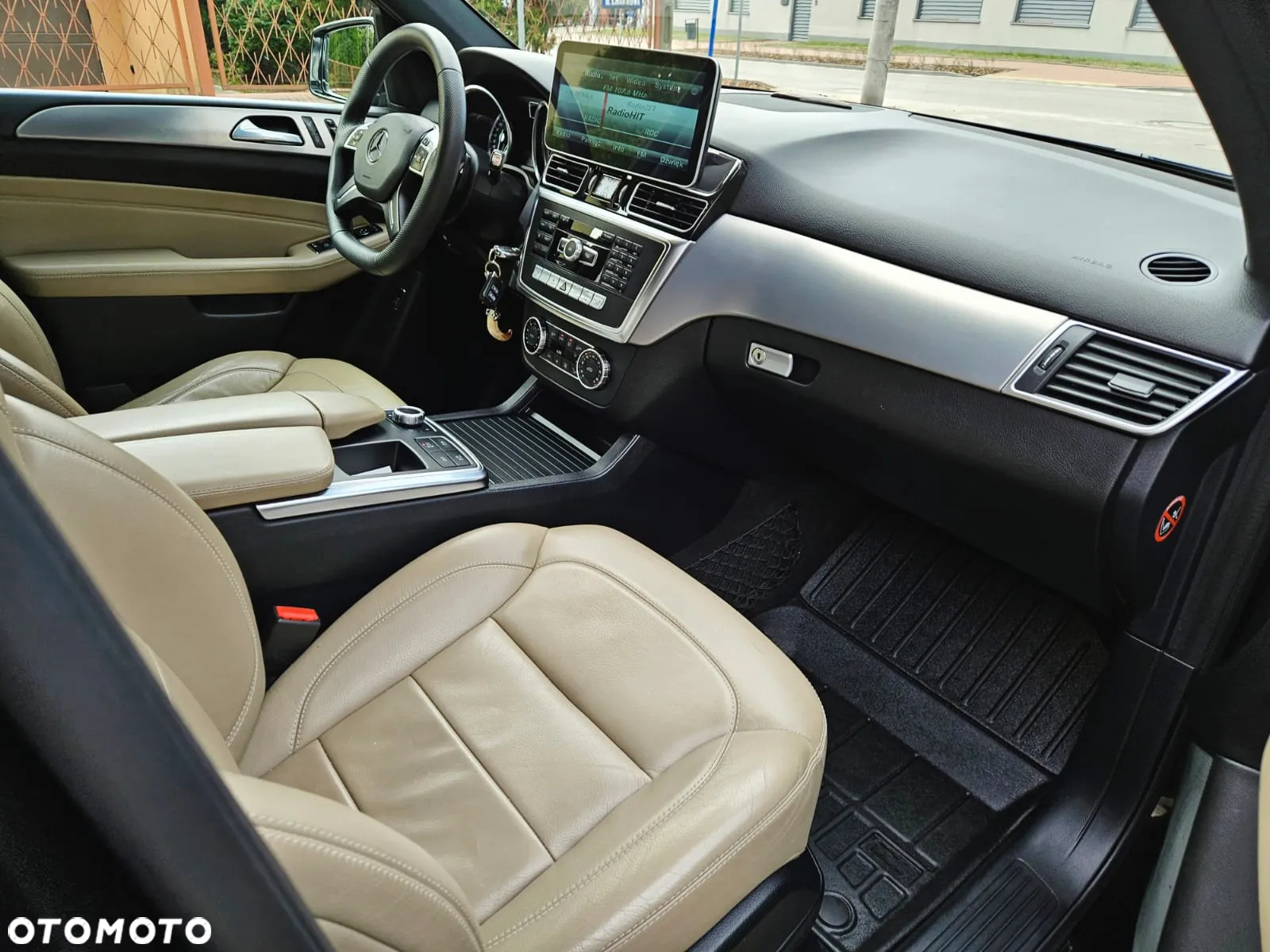 Mercedes-Benz ML 350 BlueTec 4-Matic - 6