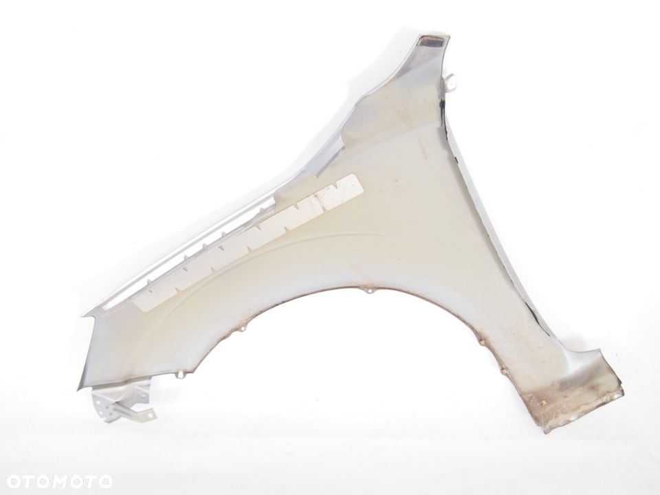 Nissan Navara NP 300 Blotnik prawy 4 IV 15r - 2