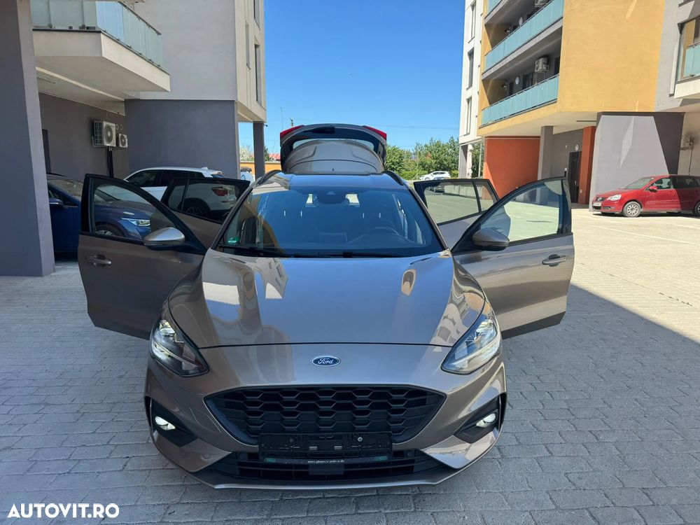 Ford Focus 1.5 EcoBlue Start-Stopp-System Aut. ST-LINE - 2