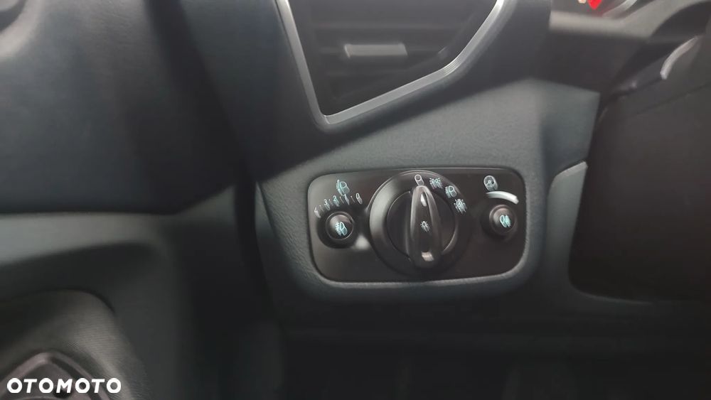 Ford C-MAX 1.6 EcoBoost Titanium - 17