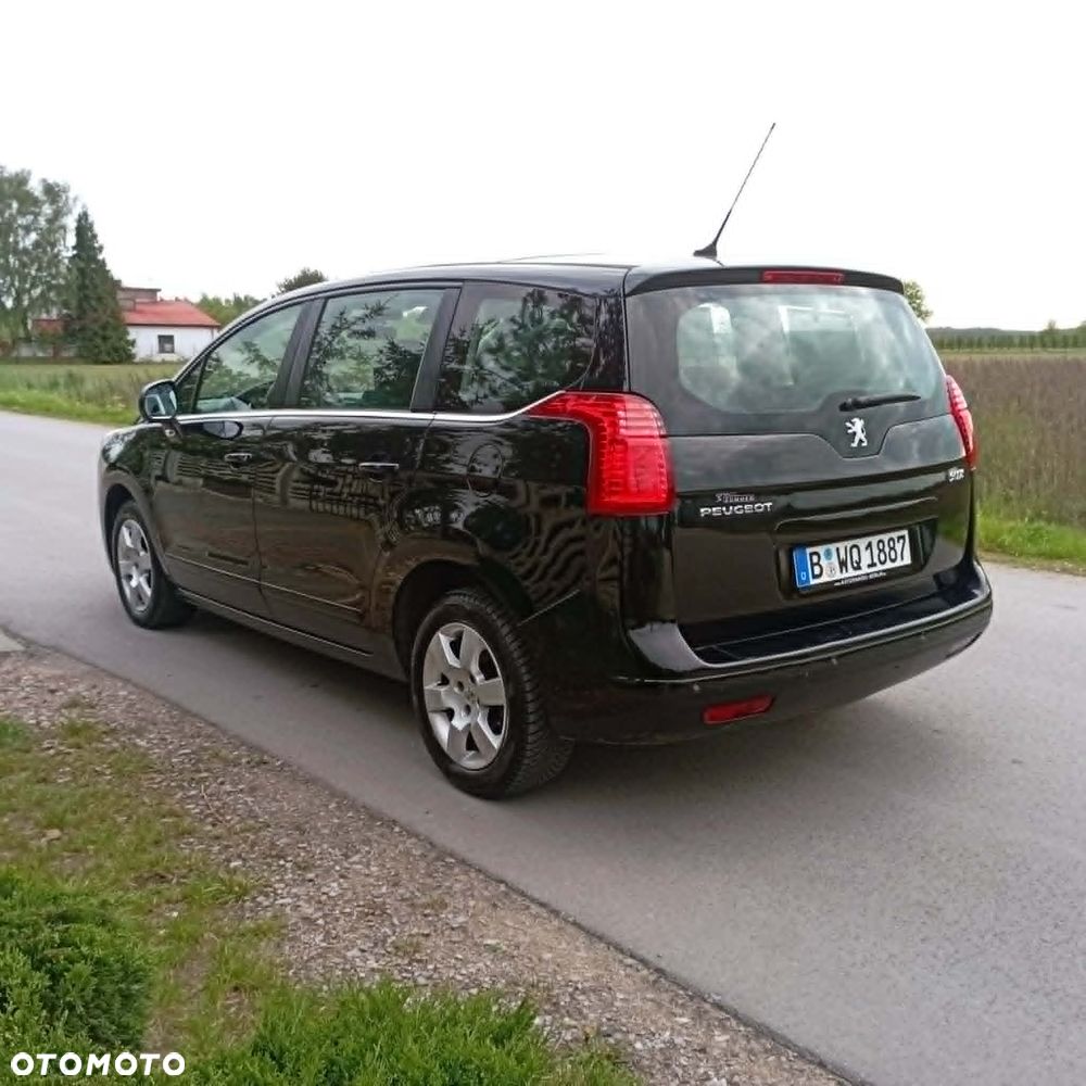 Peugeot 5008 1.6 THP Family 7os - 7