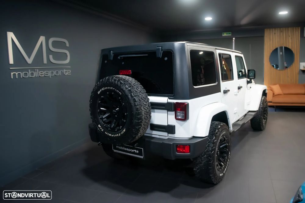Jeep Wrangler Unlimited 2.8 CRD MTX Sahara Urban Edition - 3