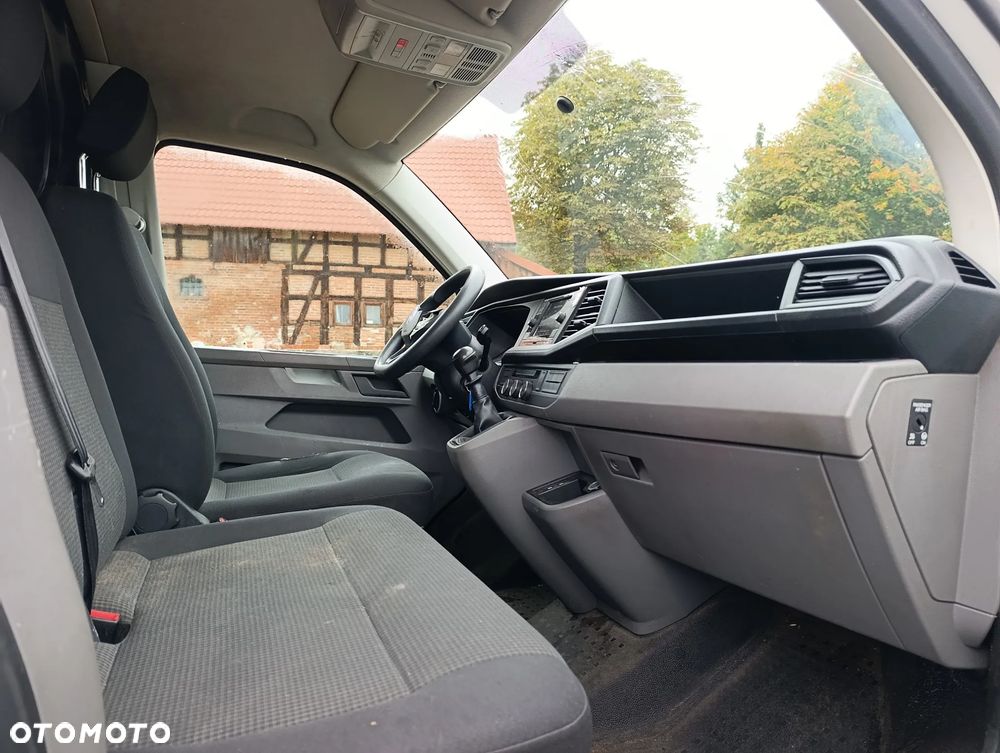 Volkswagen Transporter T6.1 - 16
