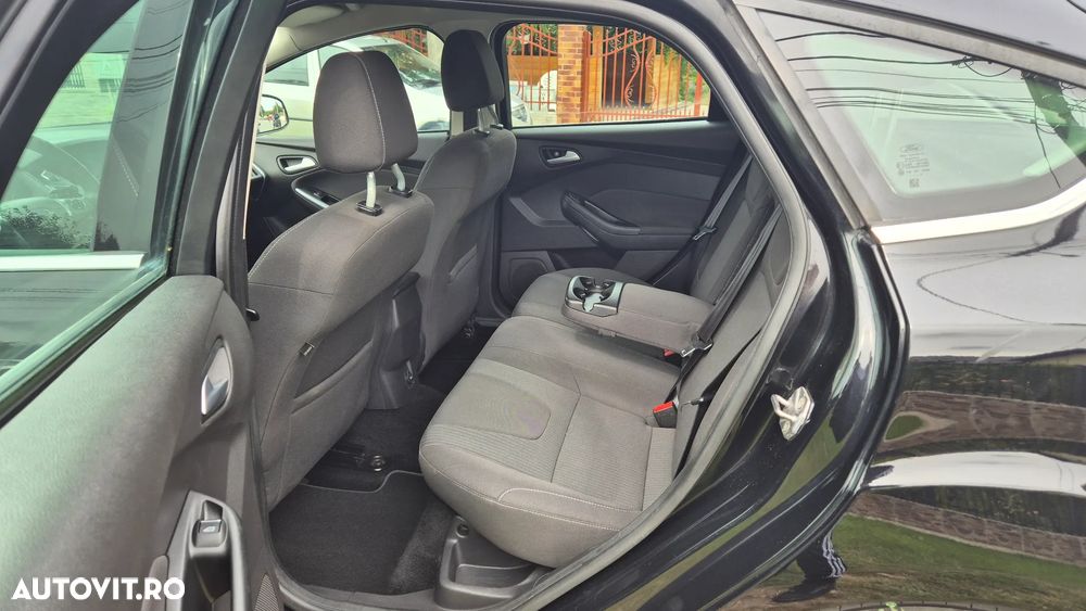 Ford Focus 1.6 TDCI DPF Trend - 14