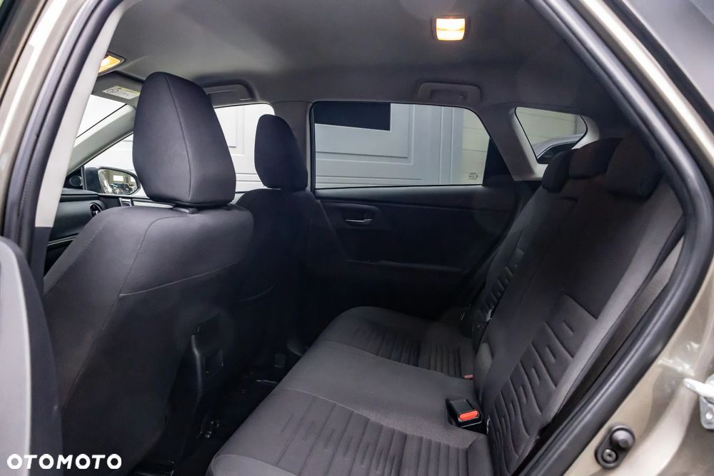 Toyota Auris Hybrid 135 Premium - 28