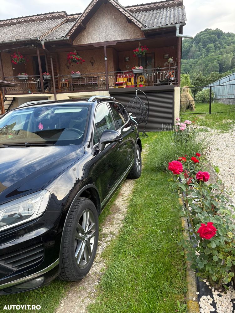 Volkswagen Touareg - 2