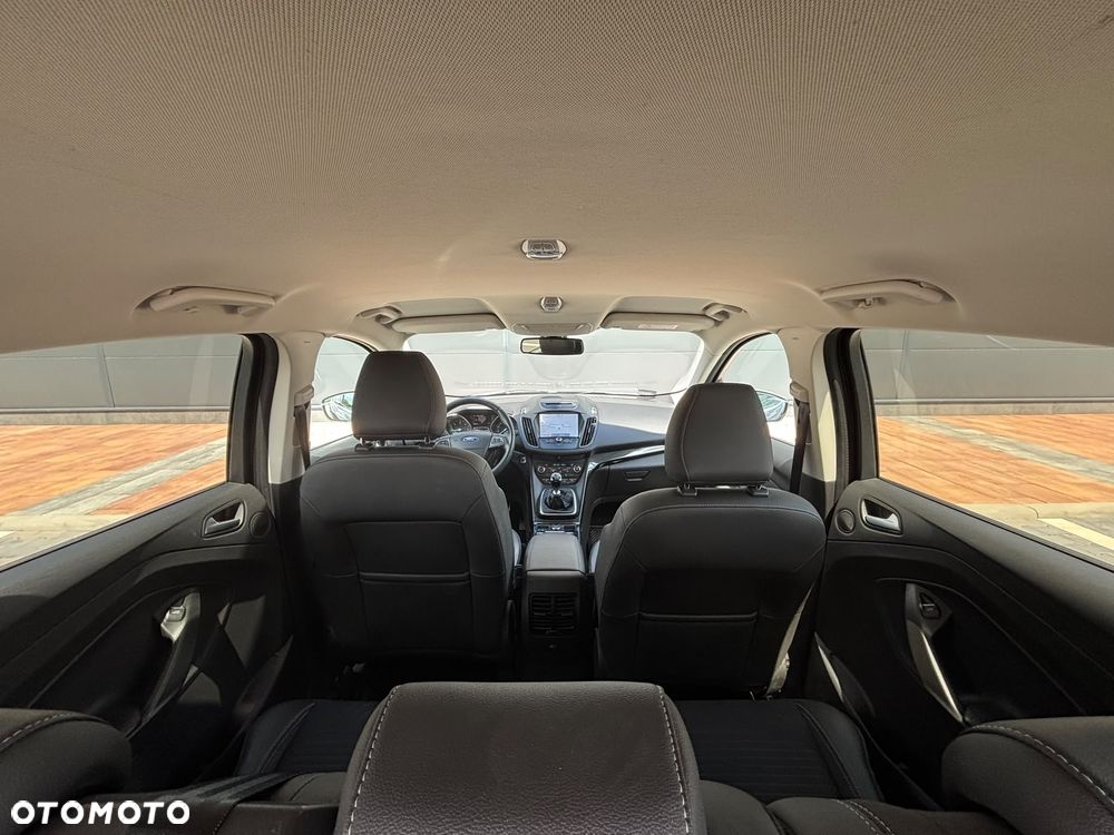 Ford Kuga 2.0 TDCi AWD Titanium - 17