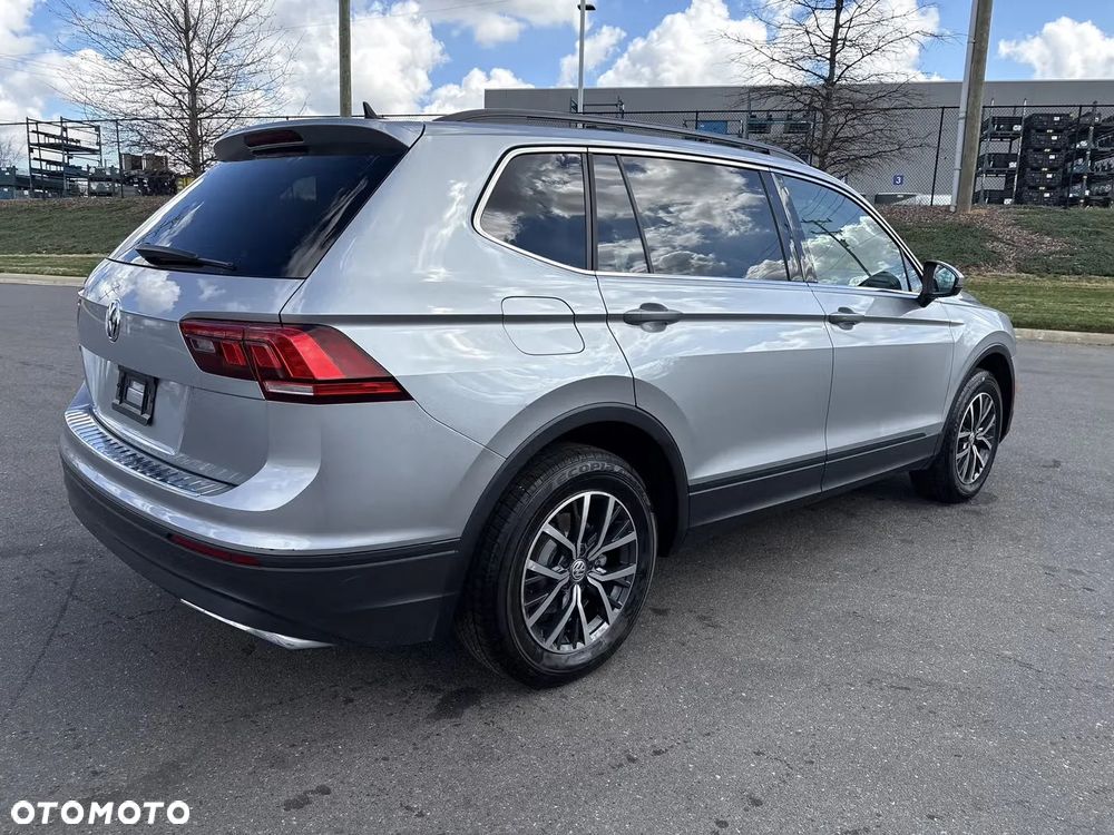 Volkswagen Tiguan - 6