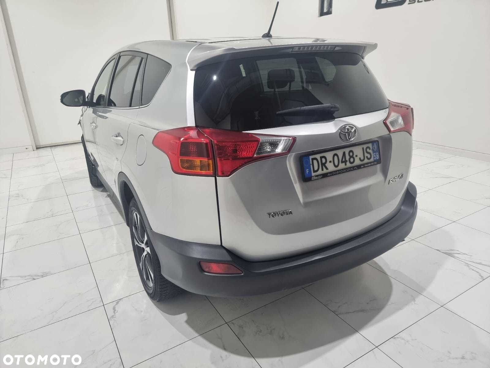 Toyota RAV4 - 9