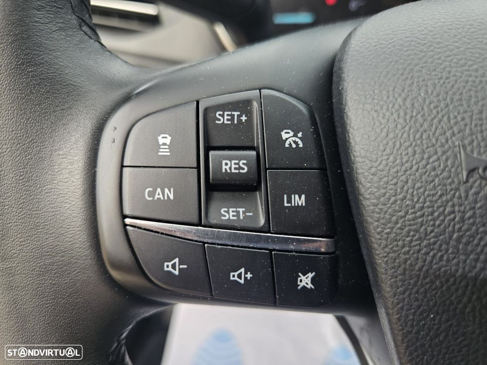Ford Focus SW 1.0 EcoBoost Titanium - 36