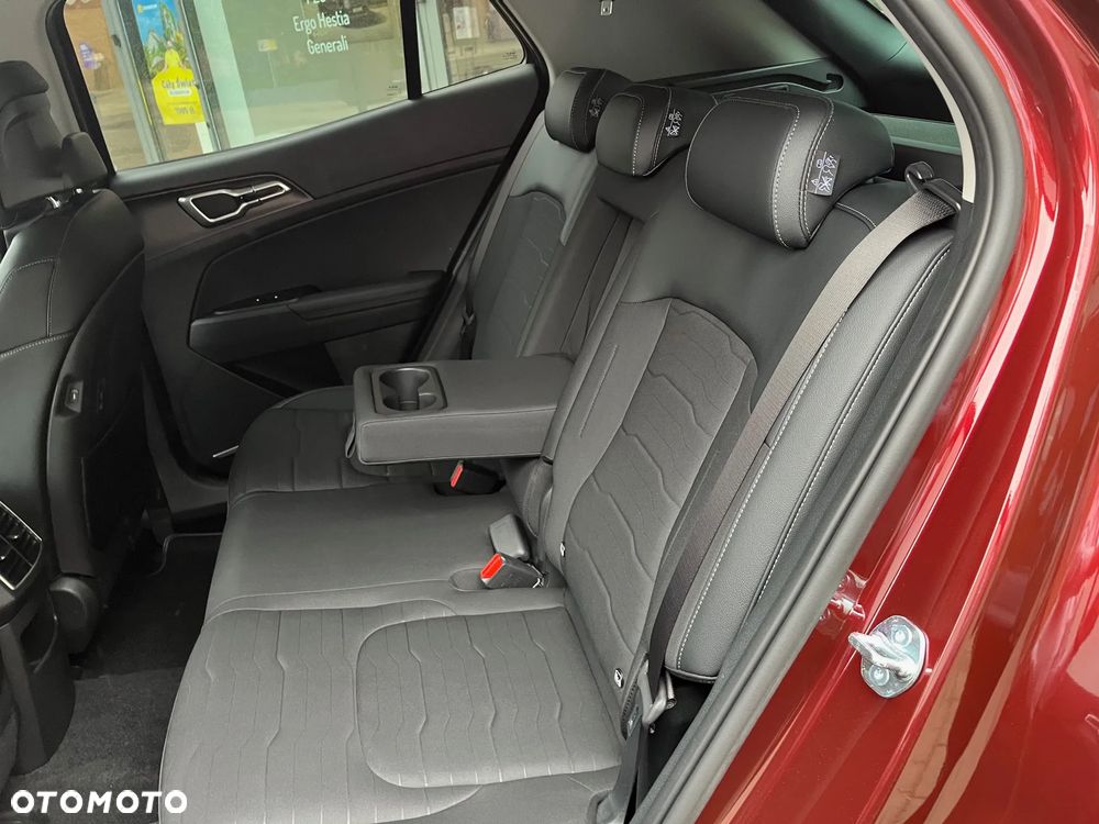 Kia Sportage 1.6 T-GDI HEV L 2WD - 27