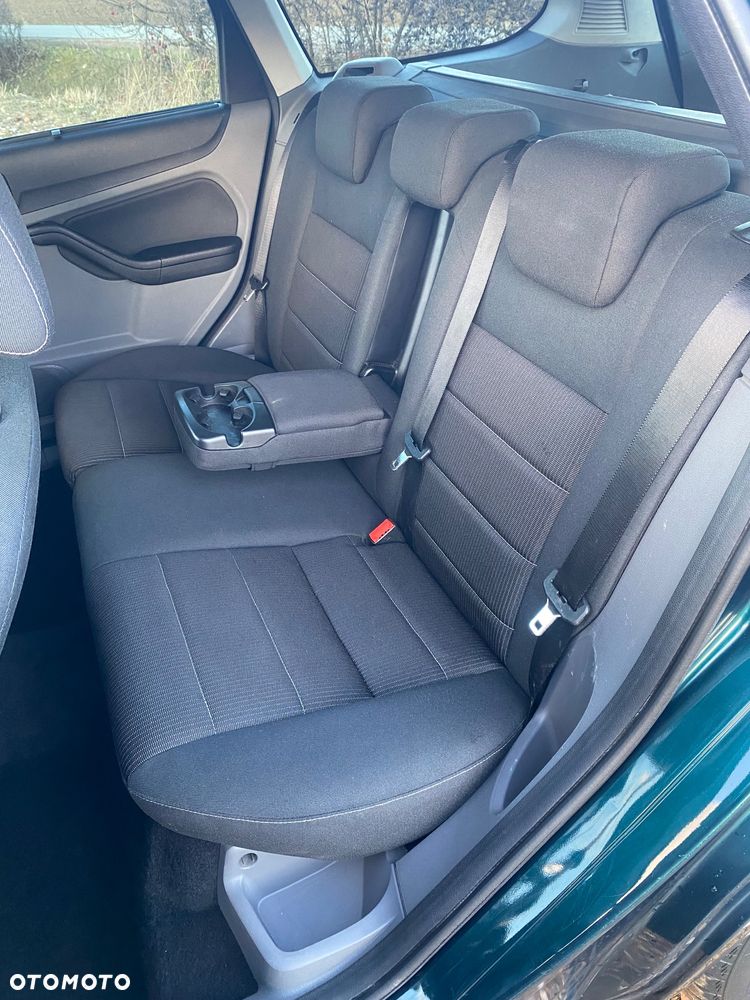 Ford Focus 1.8 Titanium - 17