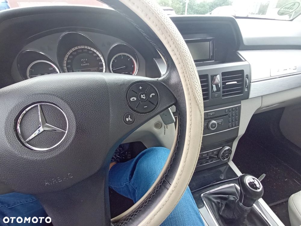 Mercedes-Benz GLK - 13