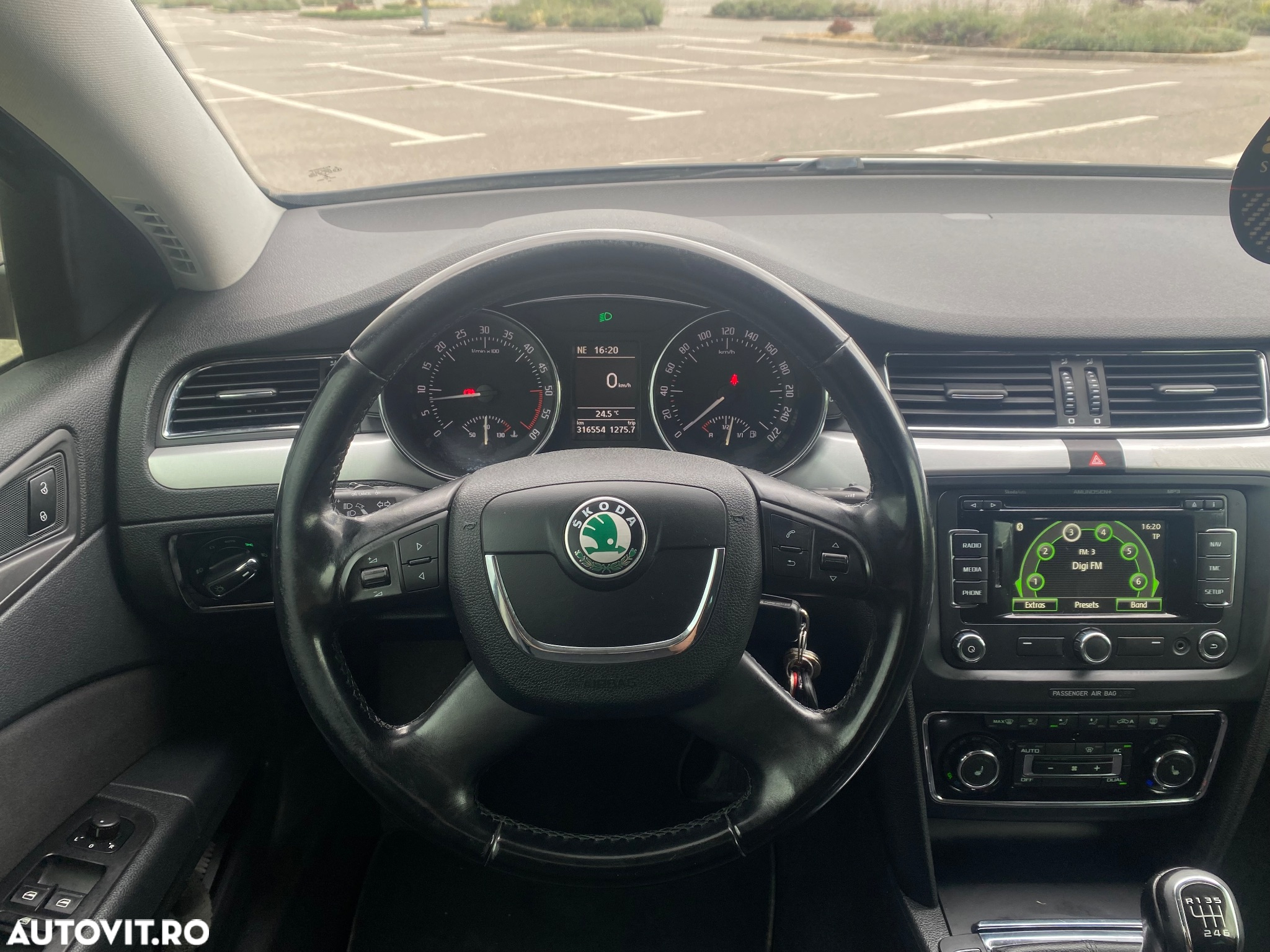 Skoda Superb 2.0 TDI Active - 12