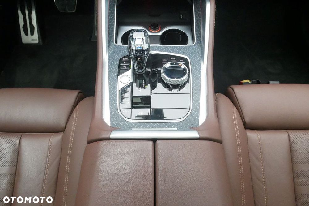 BMW X6 - 11