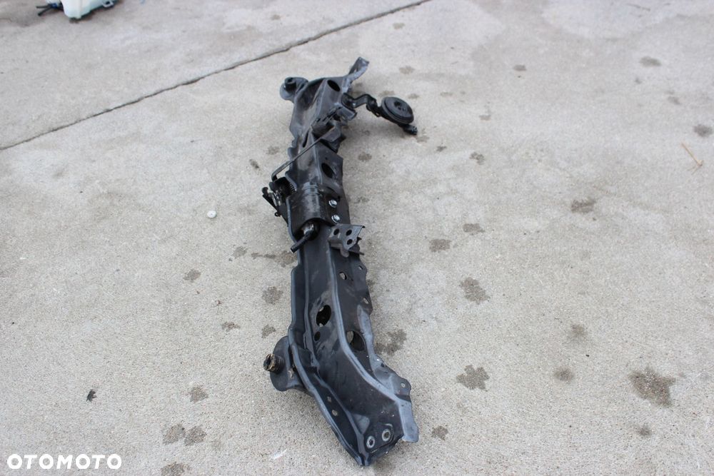 Belka Belki Przednie Strefa Toyota Yaris III Lift - 11