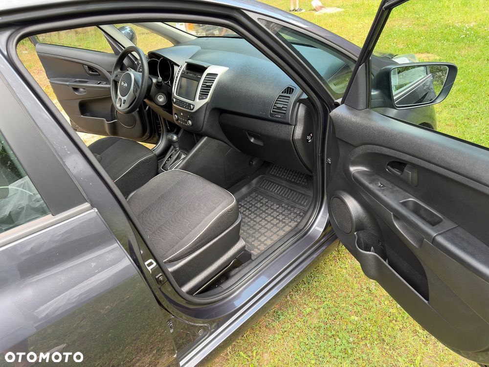 Kia Venga 1.6 L - 14