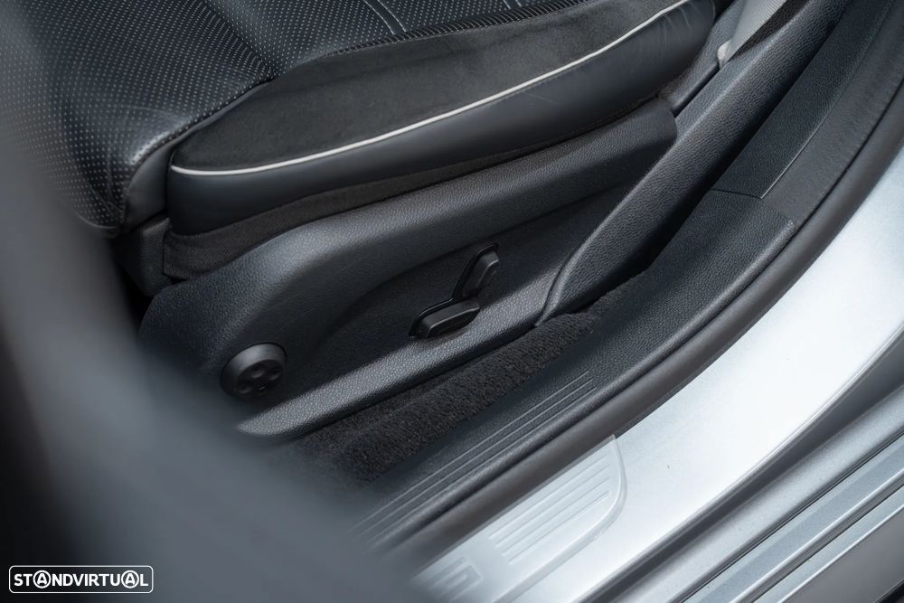 Mercedes-Benz E 63 AMG S 4-Matic+ - 30