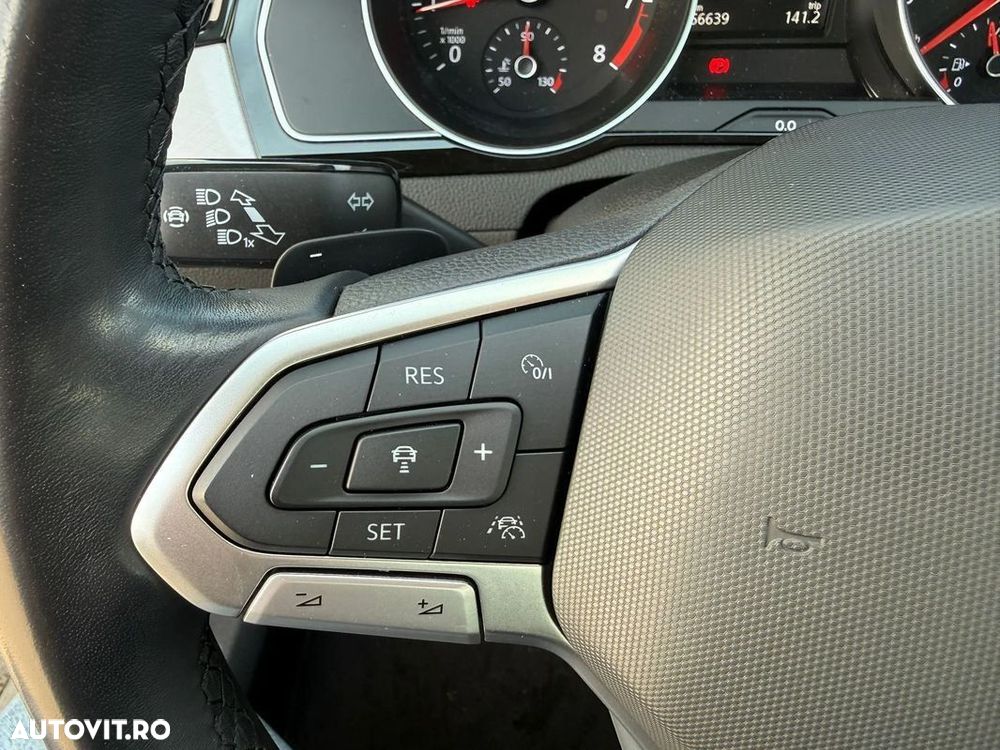Volkswagen Passat - 17