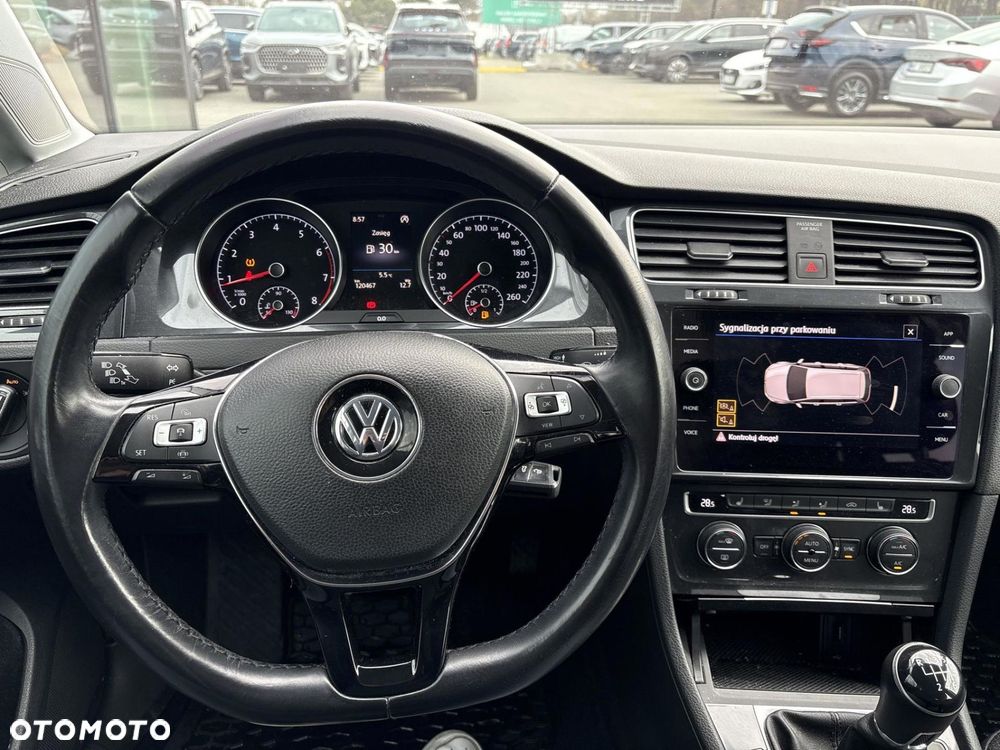 Volkswagen Golf - 13