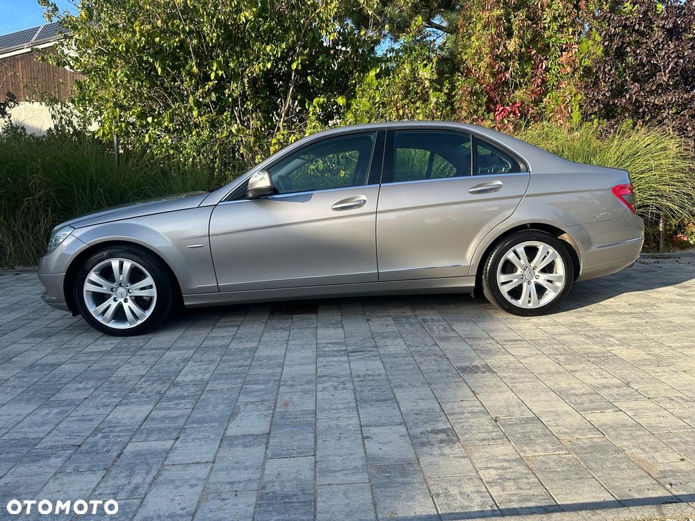 Mercedes-Benz Klasa C - 32