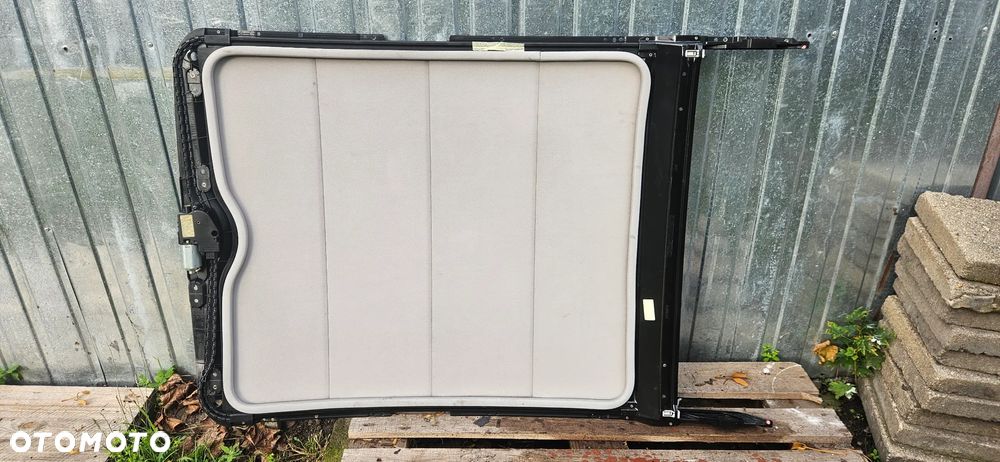 Roleta dachowa dachu sloardachu Peugeot 407 SW - 1