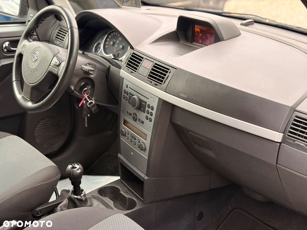 Opel Meriva 1.6 16V Cosmo - 19