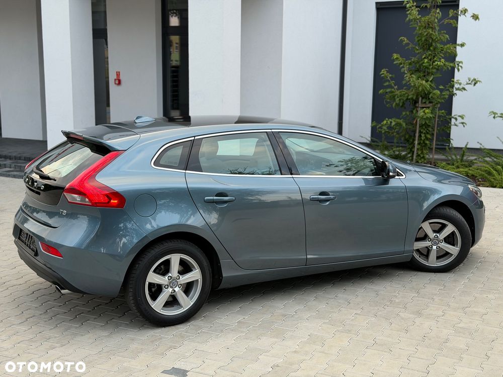 Volvo V40 T5 Geartronic Summum - 14