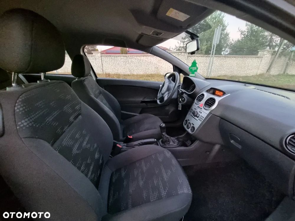 Opel Corsa 1.2 16V Enjoy - 11